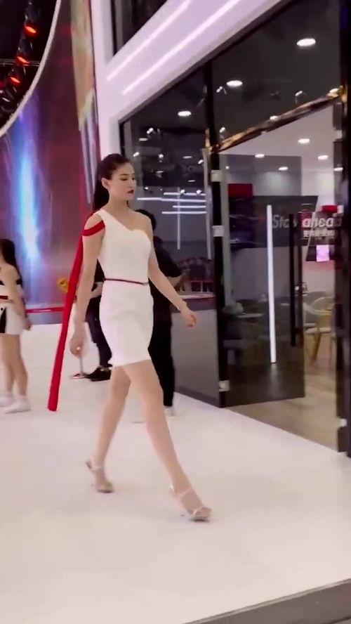 极品高挑露脸在线视频,揭秘高挑美女的私密直播瞬间